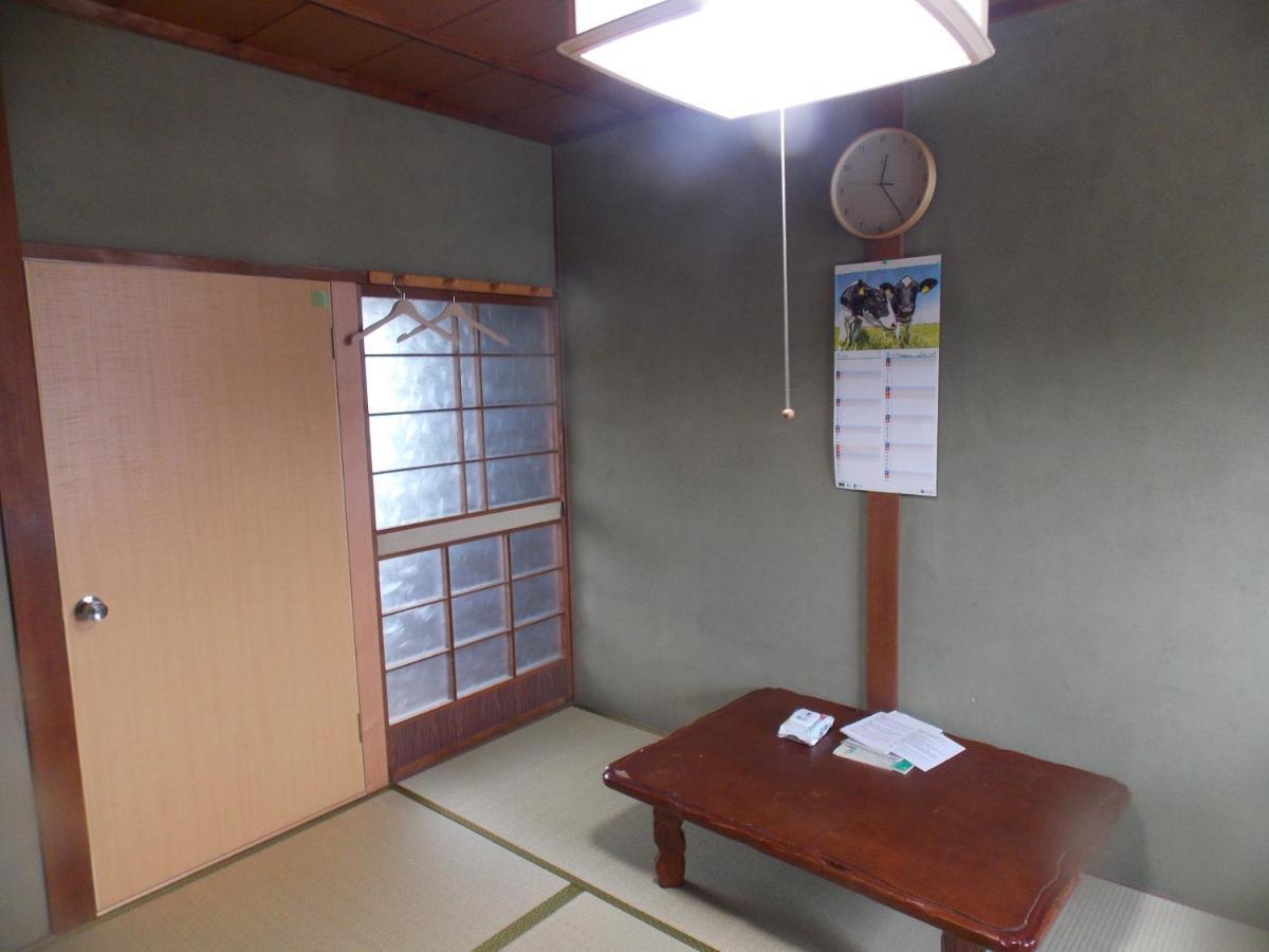 Hojo Suigun Youth Hostel Matsuyama  Buitenkant foto