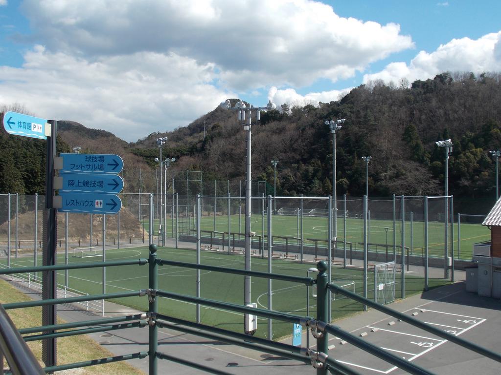 Hojo Suigun Youth Hostel Matsuyama  Buitenkant foto