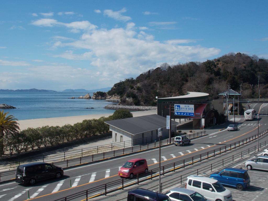 Hojo Suigun Youth Hostel Matsuyama  Buitenkant foto